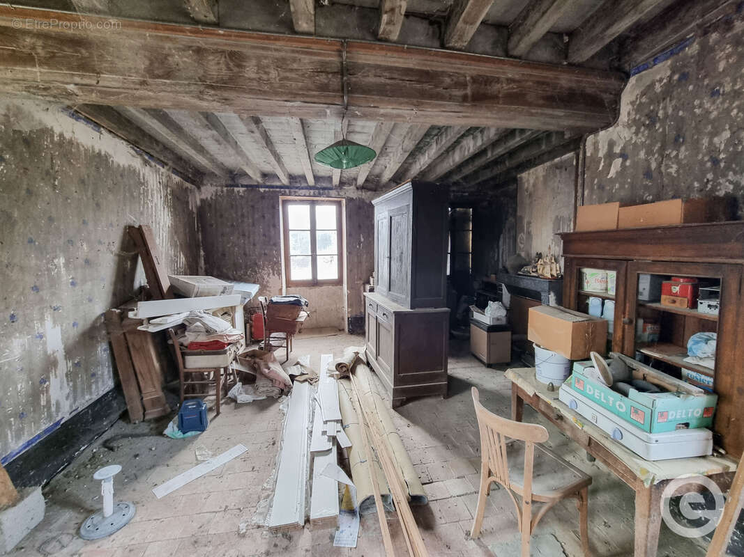 Maison à DOMECY-SUR-LE-VAULT