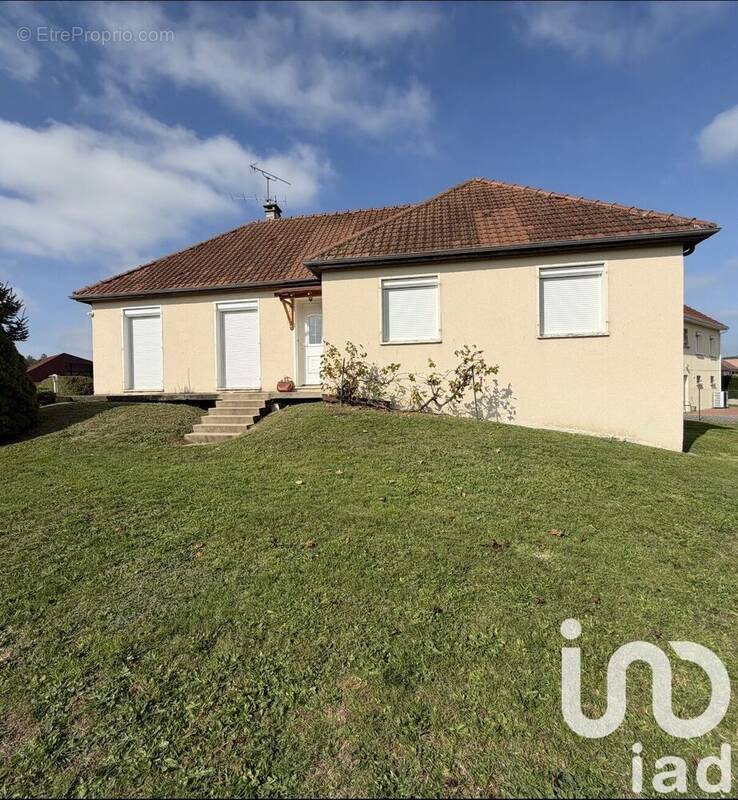 Photo 1 - Maison à ISSY-L&#039;EVEQUE