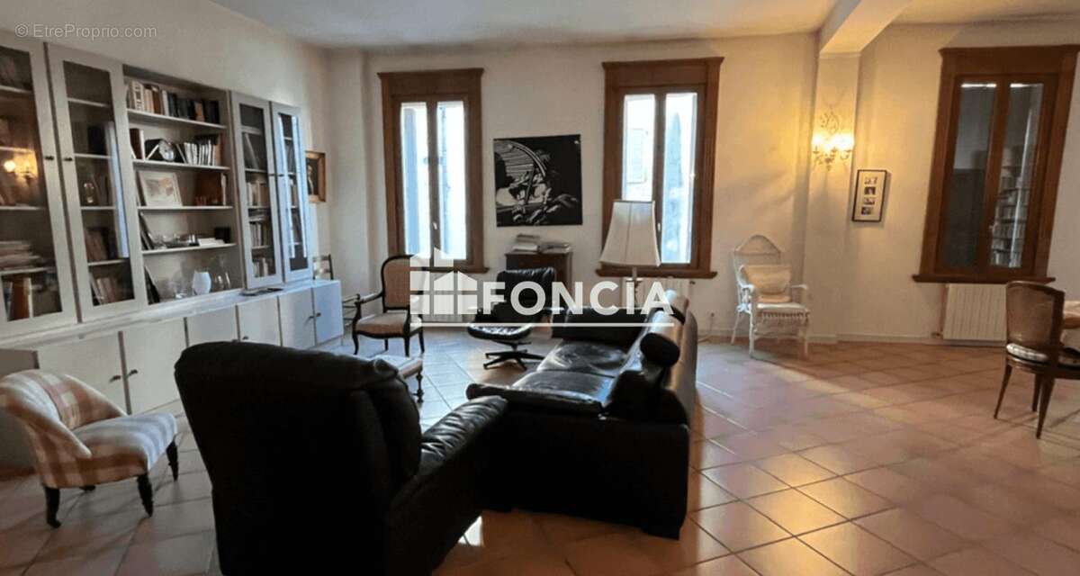 Immense appartement de 158 m2 rue Carnot - photo 7