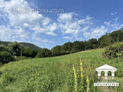 Terrain à SAINT-SERNIN-DU-BOIS