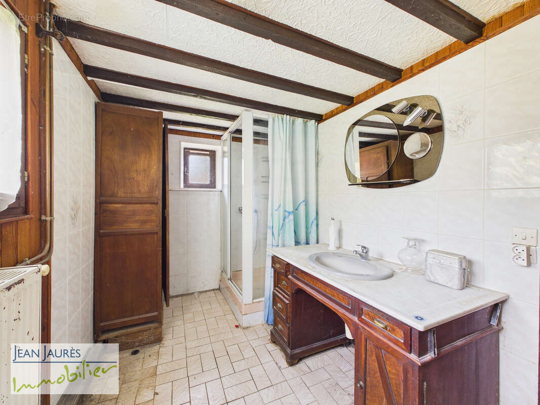 Maison à LES LOGES-MARGUERON