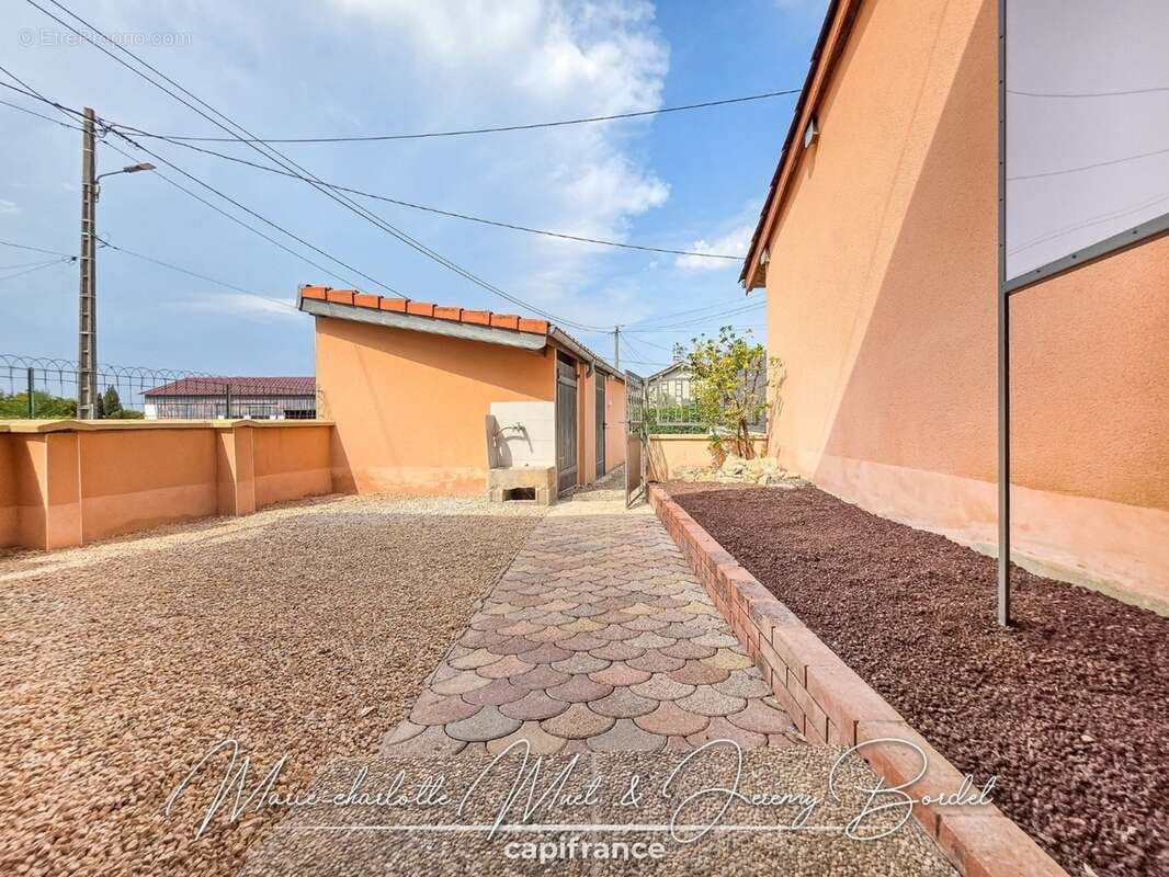 Maison 2 chambres avec garage et cave - photo 19