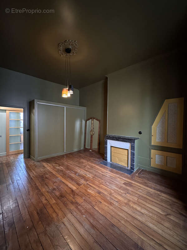 Appartement à MOULINS