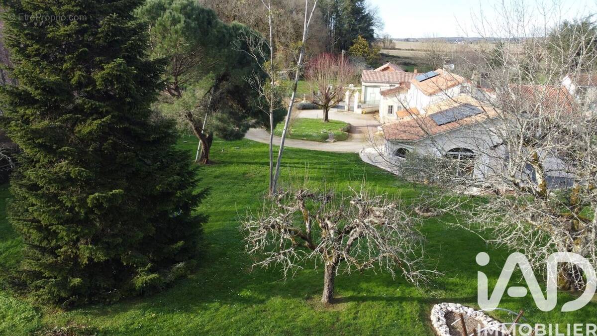 Photo 1 - Maison à AGRIS