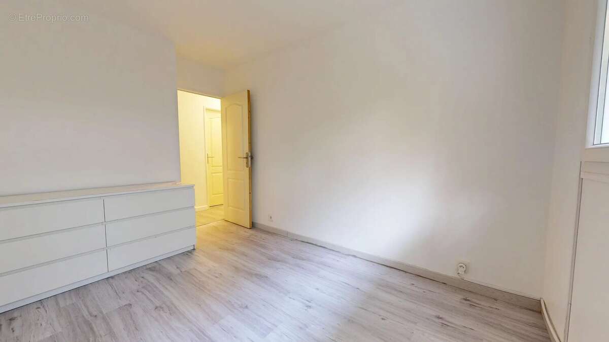 Appartement à BONDY