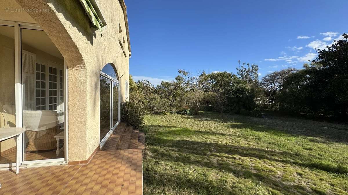 Maison à SANTA-LUCIA-DI-MORIANI