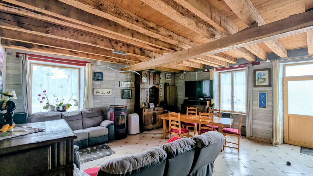 A VENDRE Maison pierres de 274 m²  - Terrain 9795 m²  - CHERRUEIX - photo 2