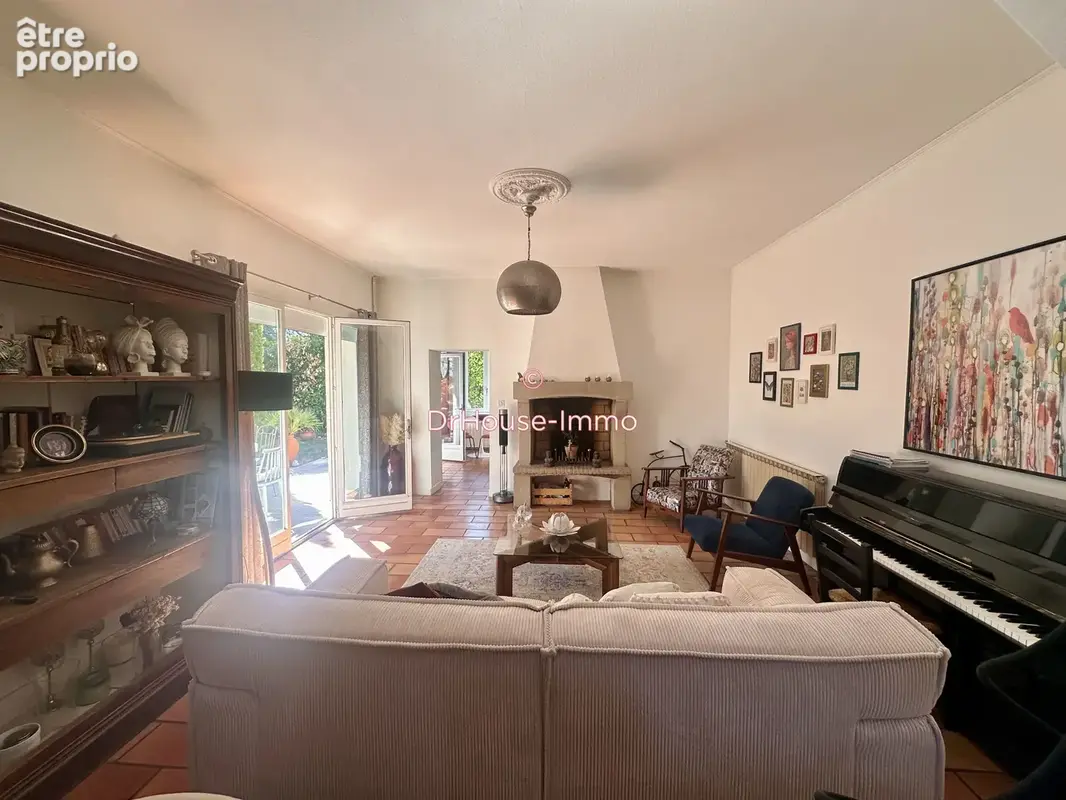 Maison 7 pièces 202 m² à vendre à Romans-Sur-Isere (26100) - photo 2