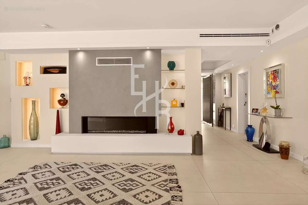Maison à MOUGINS