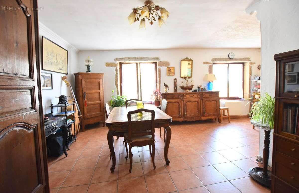 Appartement À Vendre - photo 3