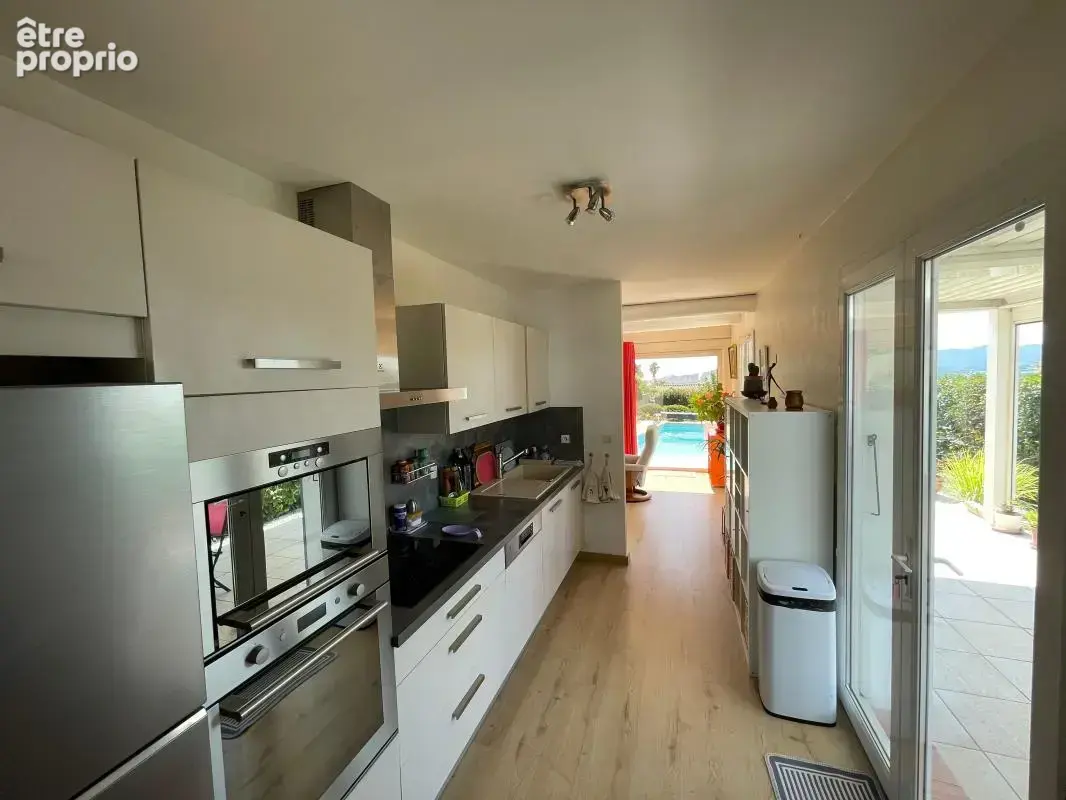 A vendre ceyreste 13600 villa individuelle5 pieces avec piscine garage jardin vue degagee - photo 8
