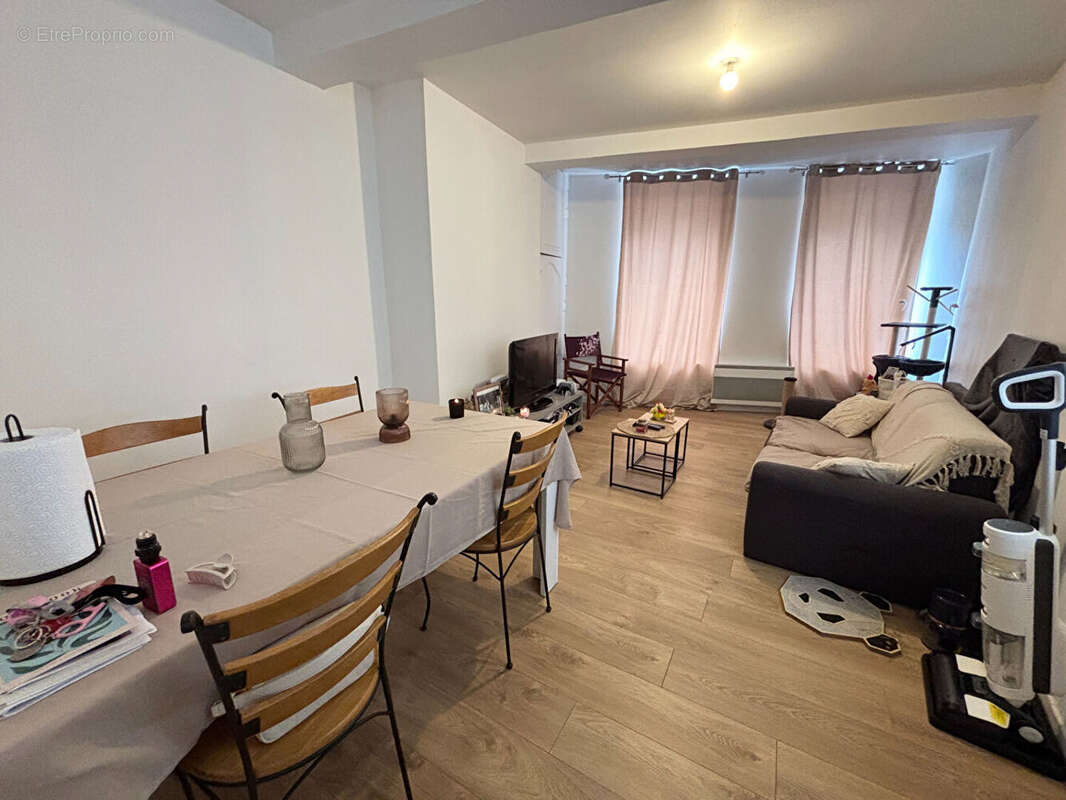 Appartement à GUISE