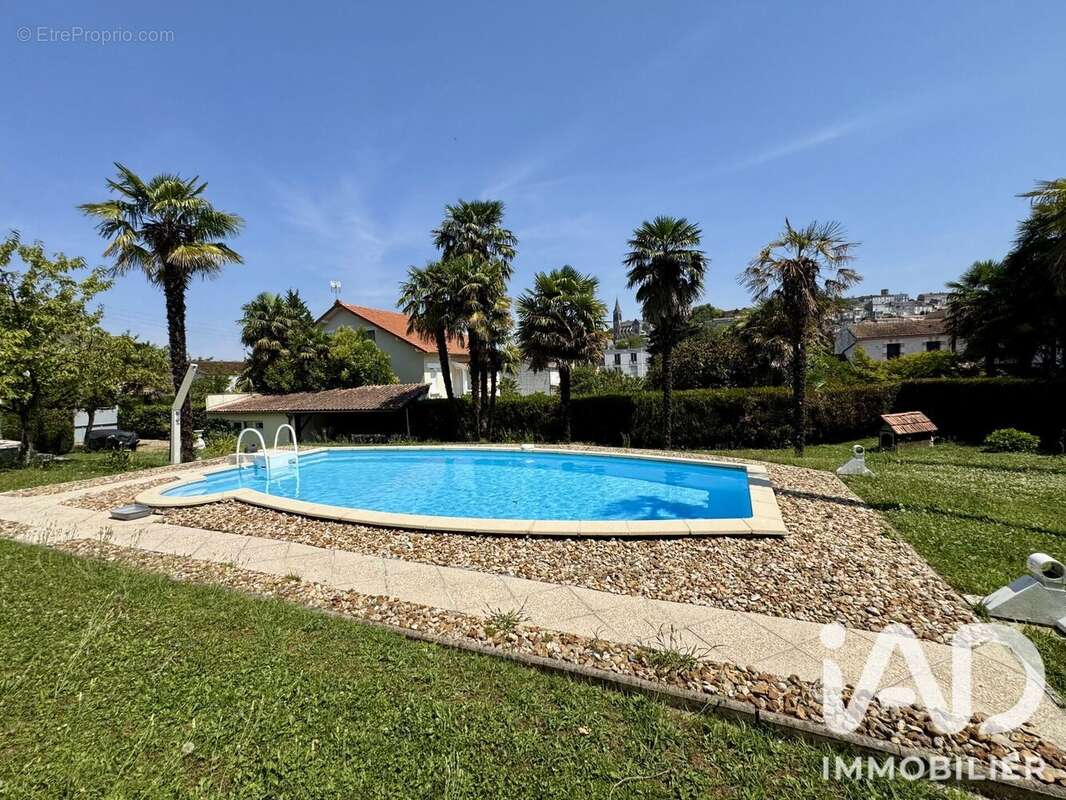 Maison 140 m² à Angouleme  - photo 3