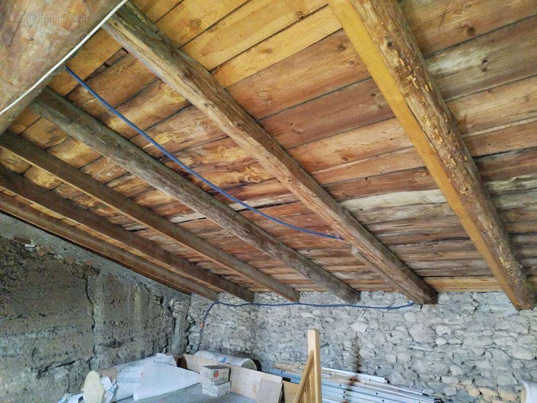 Maison à DORE-L&#039;EGLISE