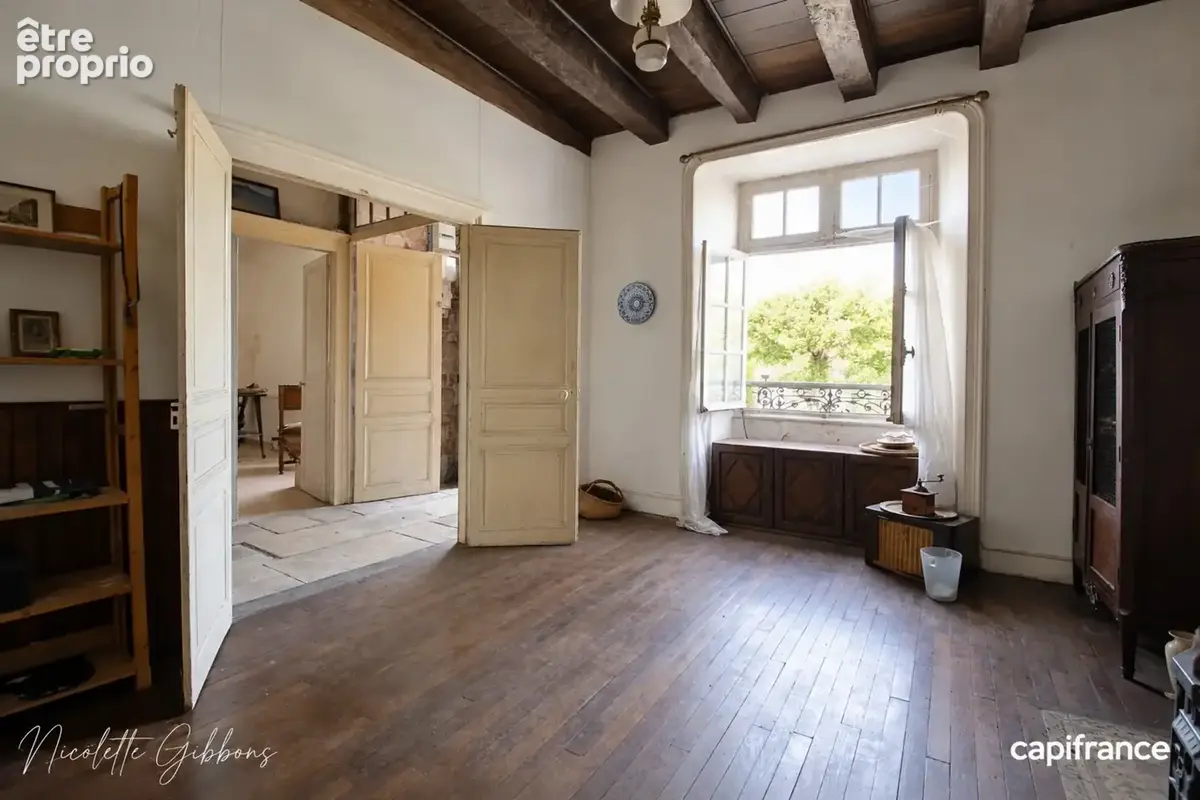Demeure de caractère à rénover au cœur de Turenne, un des Plus Beaux Villages de France - photo 4