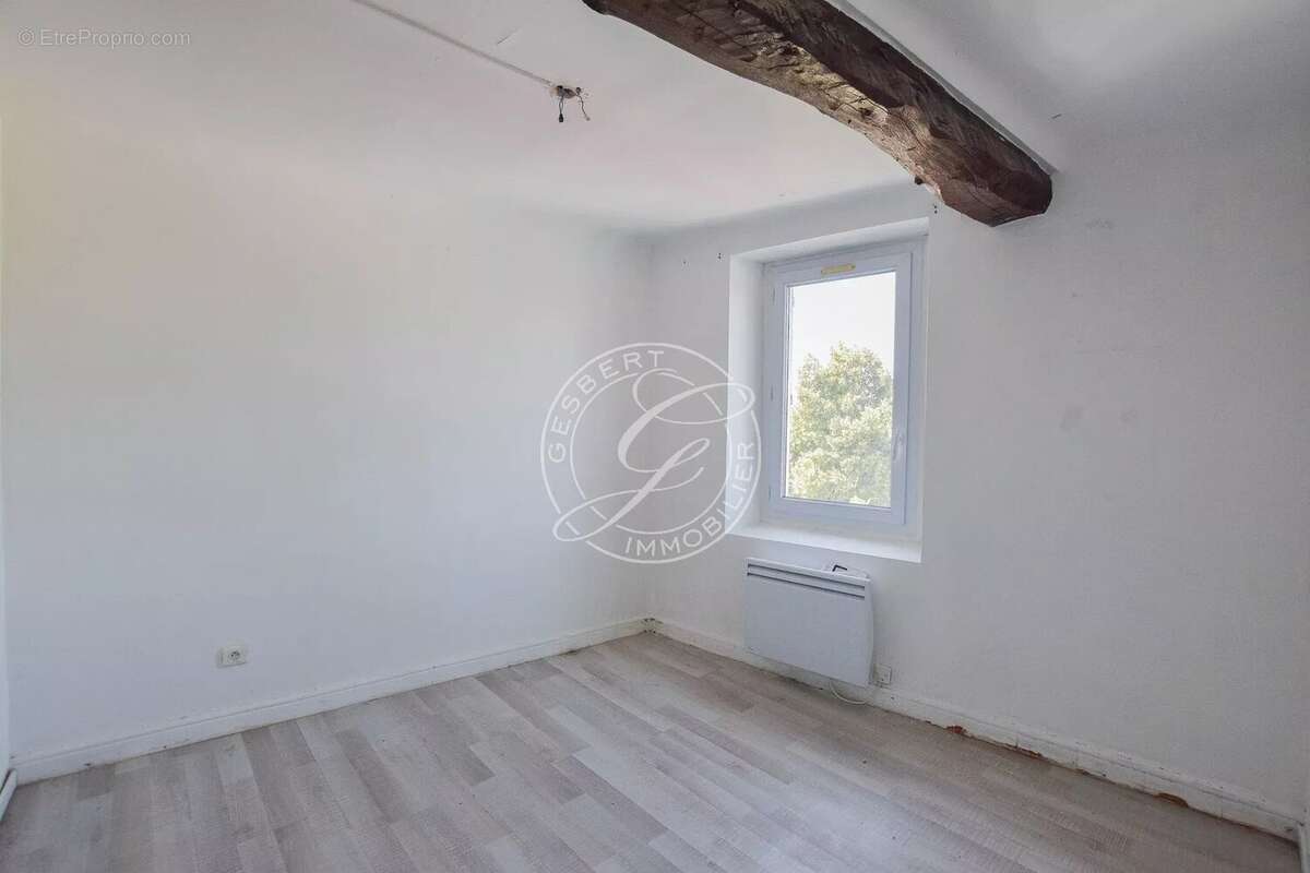 A vendre flayosc - appartement t2 - petite copropriété - photo 7