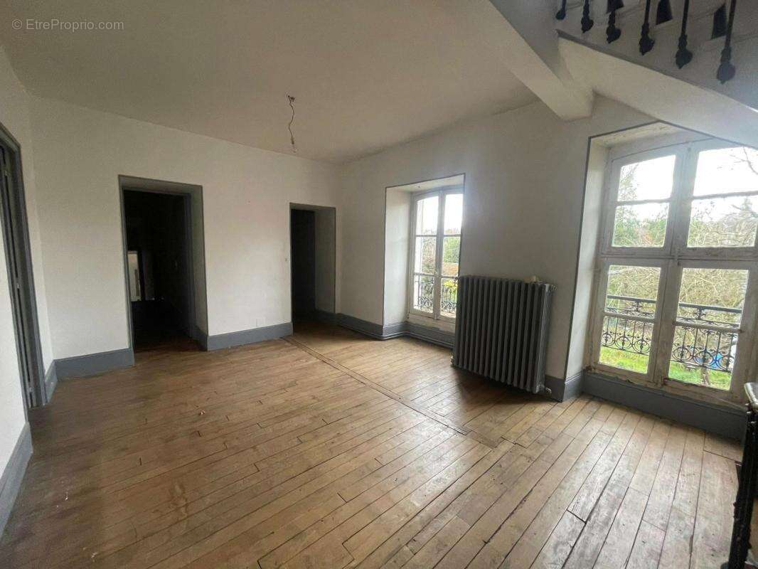 Maison à MEREVILLE