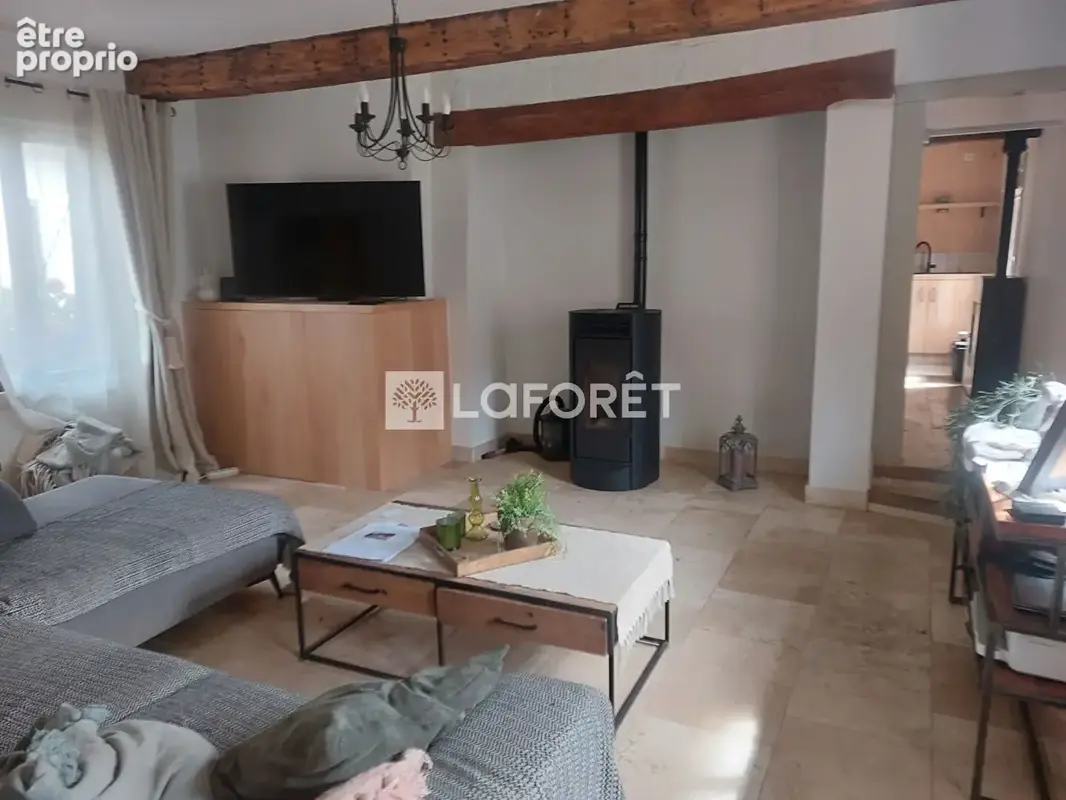 Maison entierement renovee 84 m² - photo 6