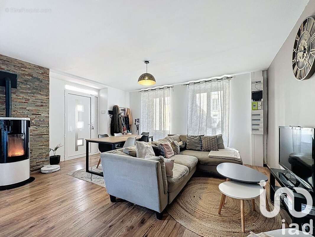 Photo 3 - Maison à BRIE-COMTE-ROBERT