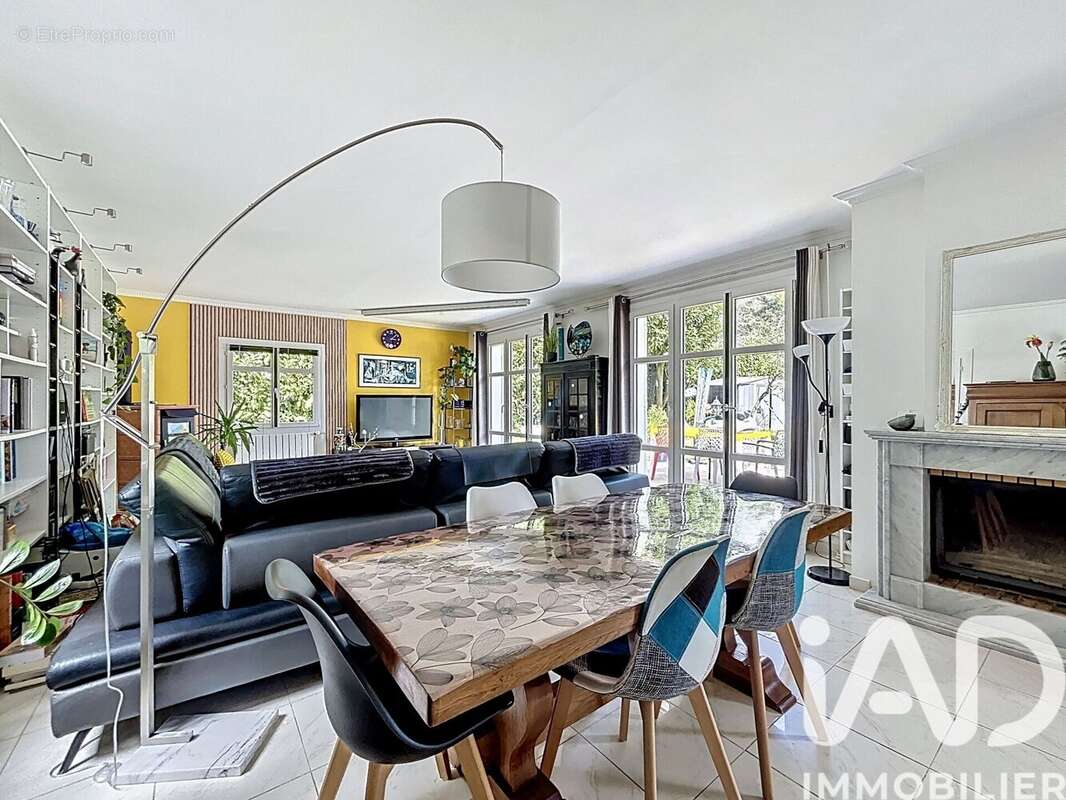 Photo 4 - Maison à GRETZ-ARMAINVILLIERS