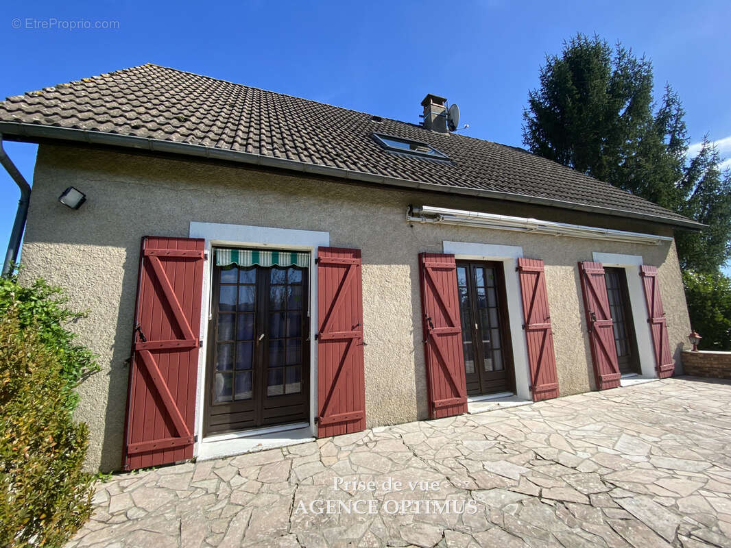 Maison à LIXY