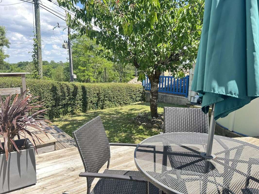 Appartement à SAINT-THOMAS-DE-CONAC