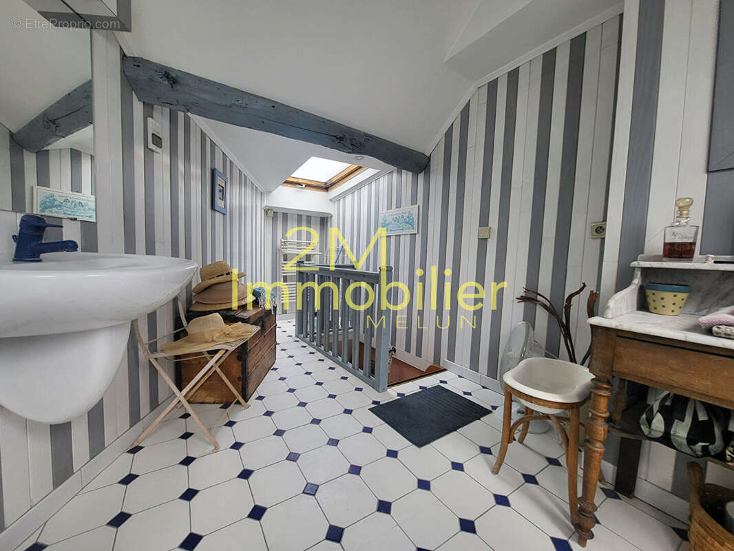 Appartement à FONTAINEBLEAU