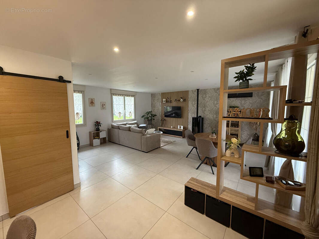 Maison à FRESNAY-SUR-SARTHE