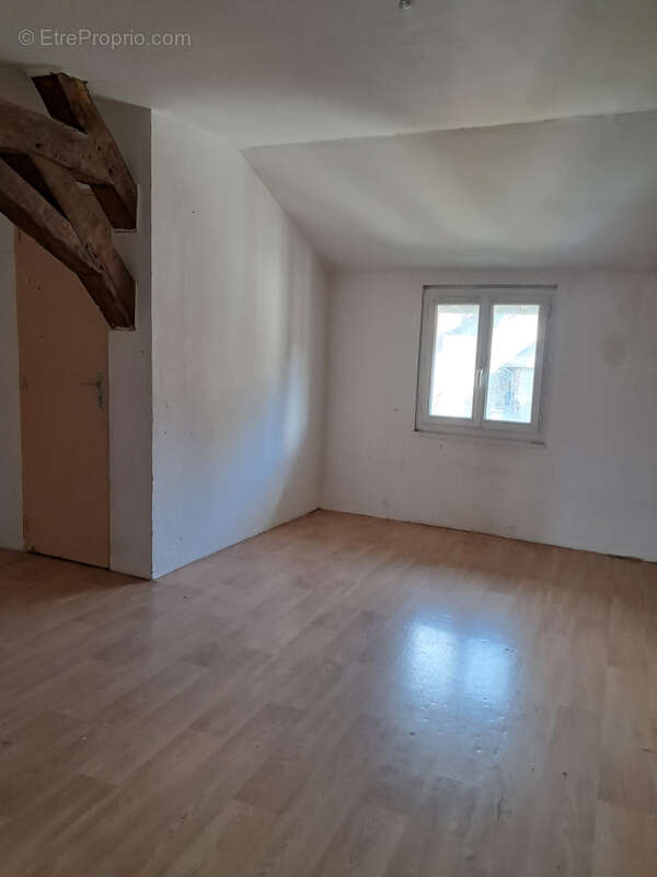 Maison à LUBERSAC