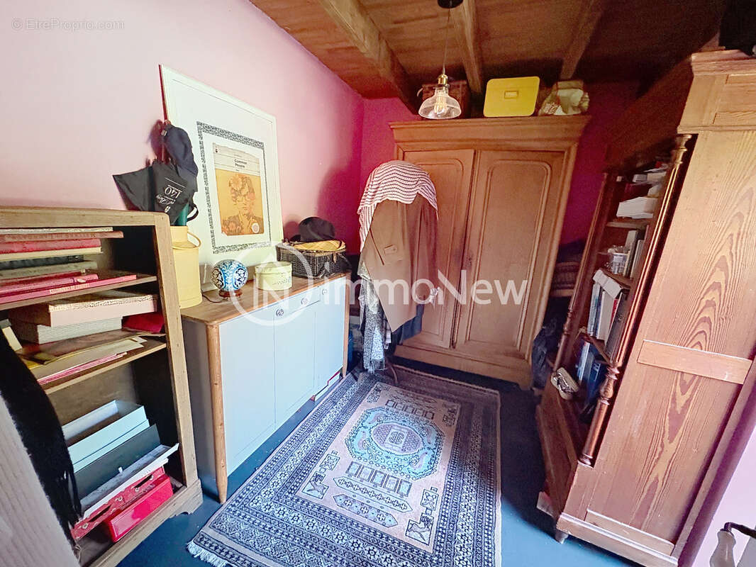 Magnifique longere annee 1711 d une surface de 140 m2 sur 1835 m2 - photo 25