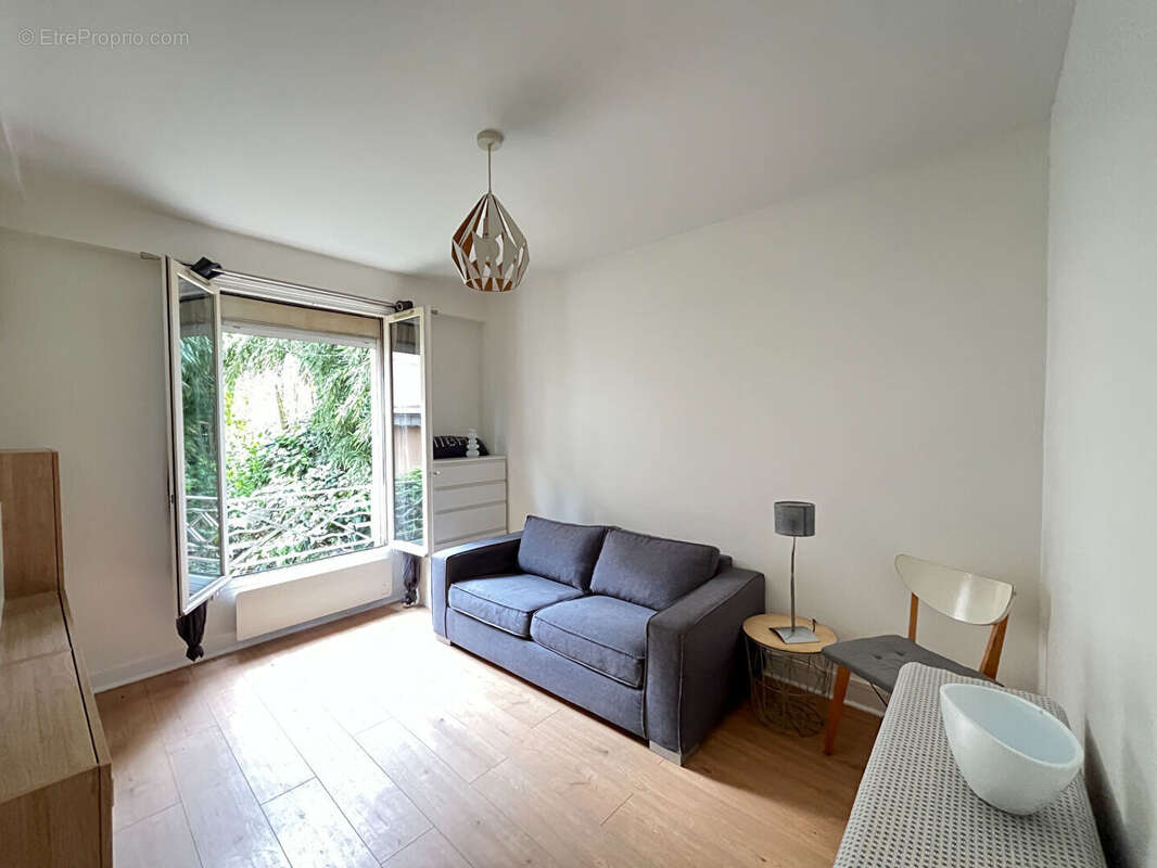 Appartement à SURESNES
