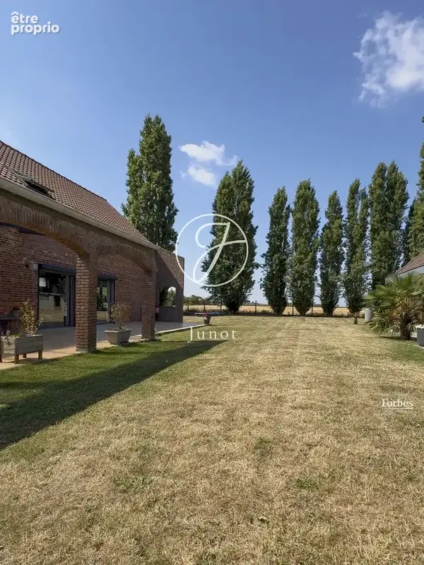 Sailly-lez-lannoy - Ferme rénovée à vendre - 10 pièces - 334m² et 180m² de dépendance - 7 chambres - Piscine - Garage - photo 21