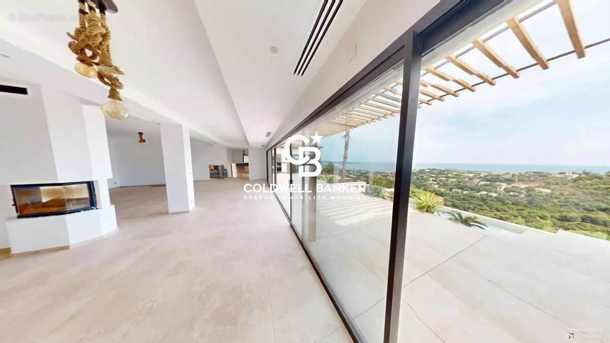 Maison à CAVALAIRE-SUR-MER