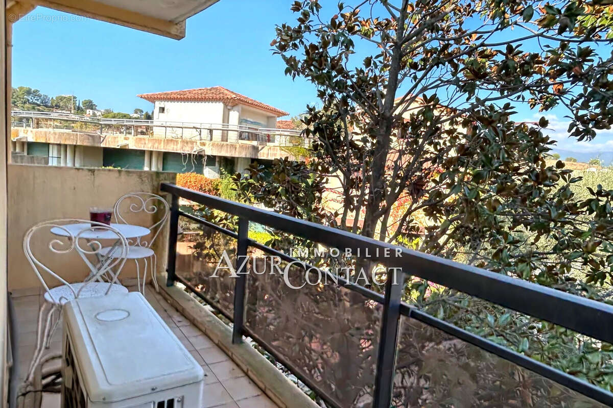 Appartement à MOUGINS