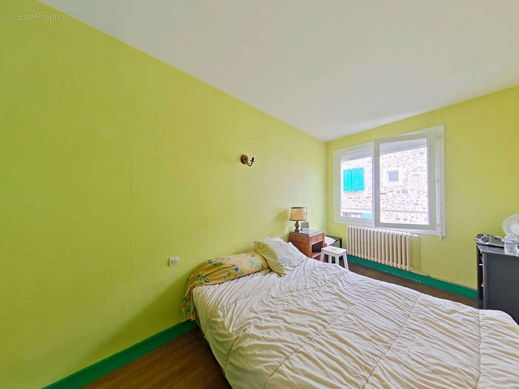 Maison à AVAILLES-LIMOUZINE