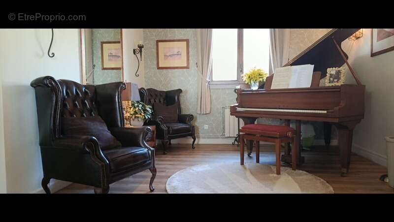 Maison à LEMBEYE