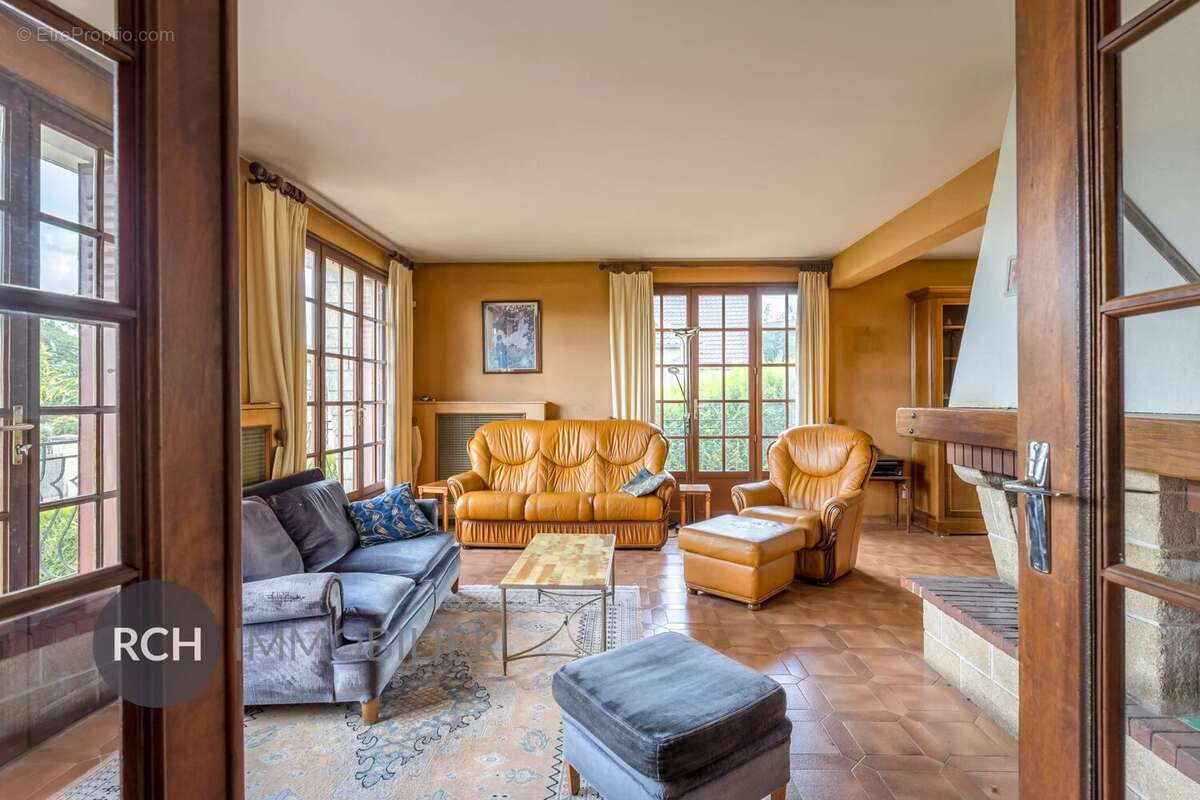 Maison à PLAISIR