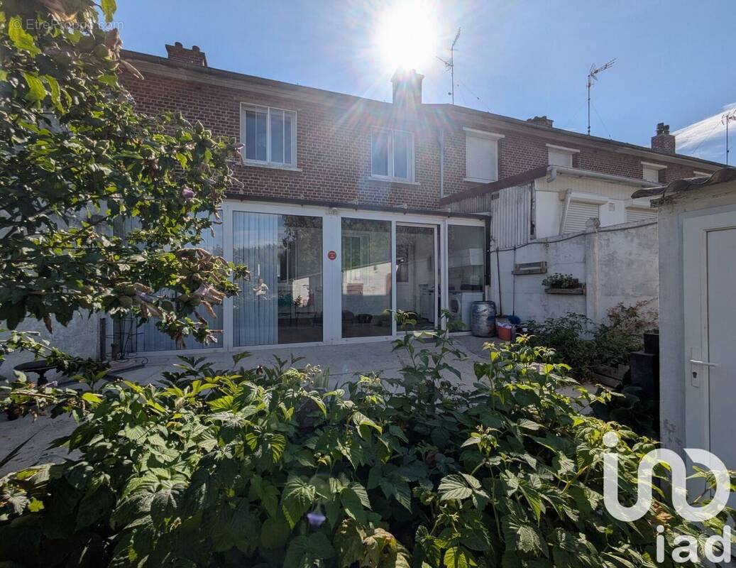 Photo 1 - Maison à NEUVILLE-SAINT-REMY