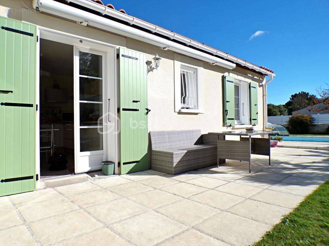 Maison à VAUX-SUR-MER