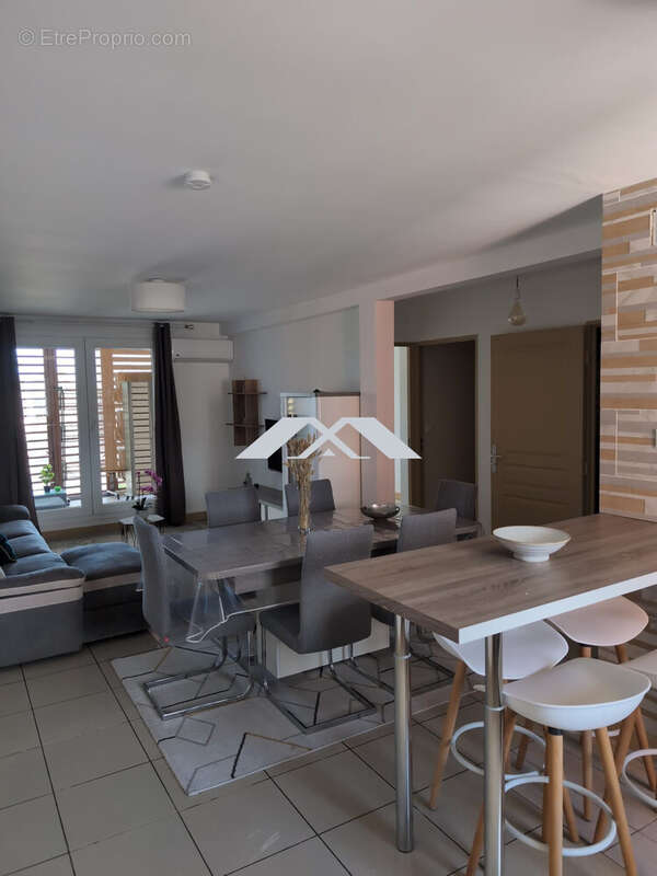 Appartement 61 m² à La Possession  - photo 2