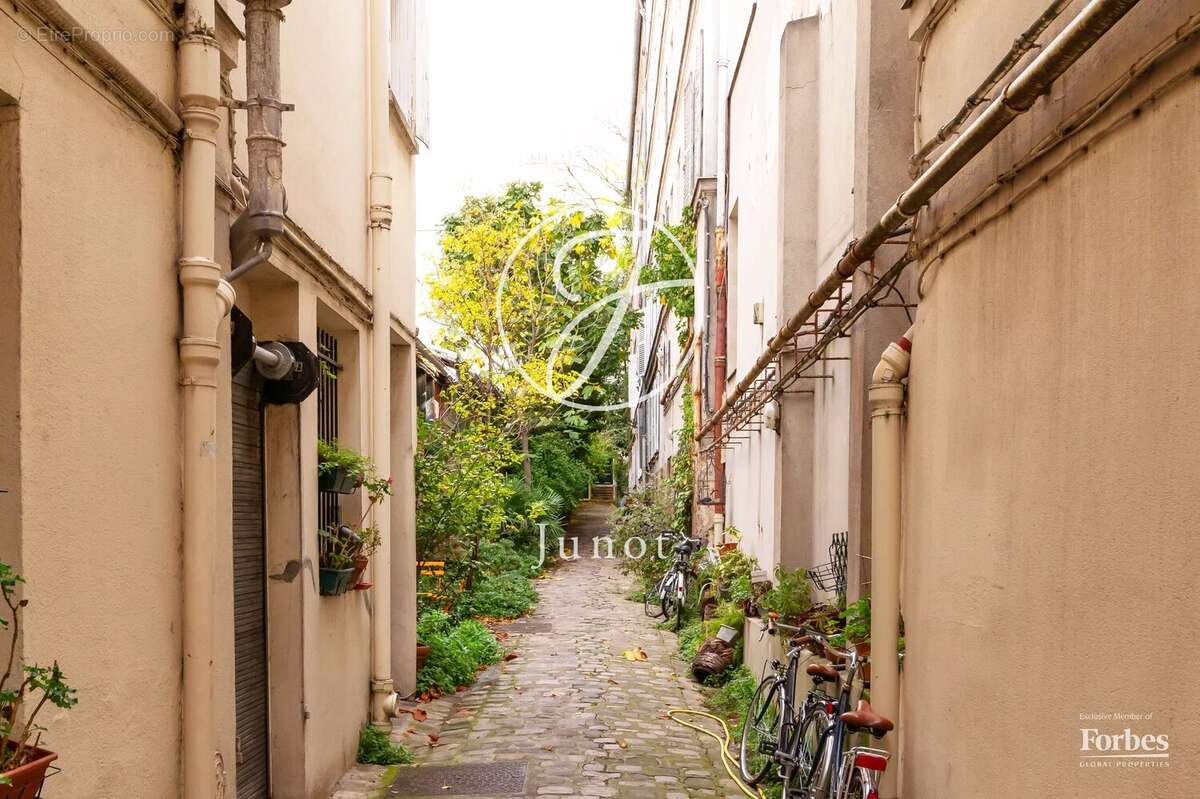 Appartement à PARIS-9E