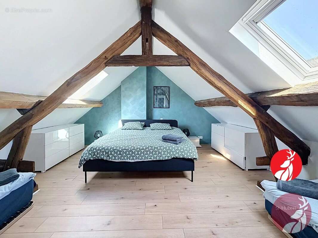 Maison à LA CHAPELLE-LA-REINE