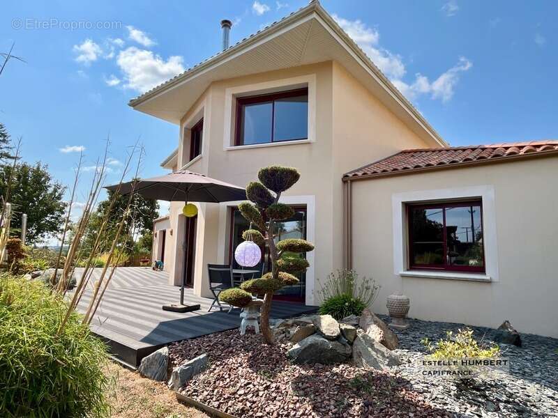 Maison à FONTENAY-LE-COMTE