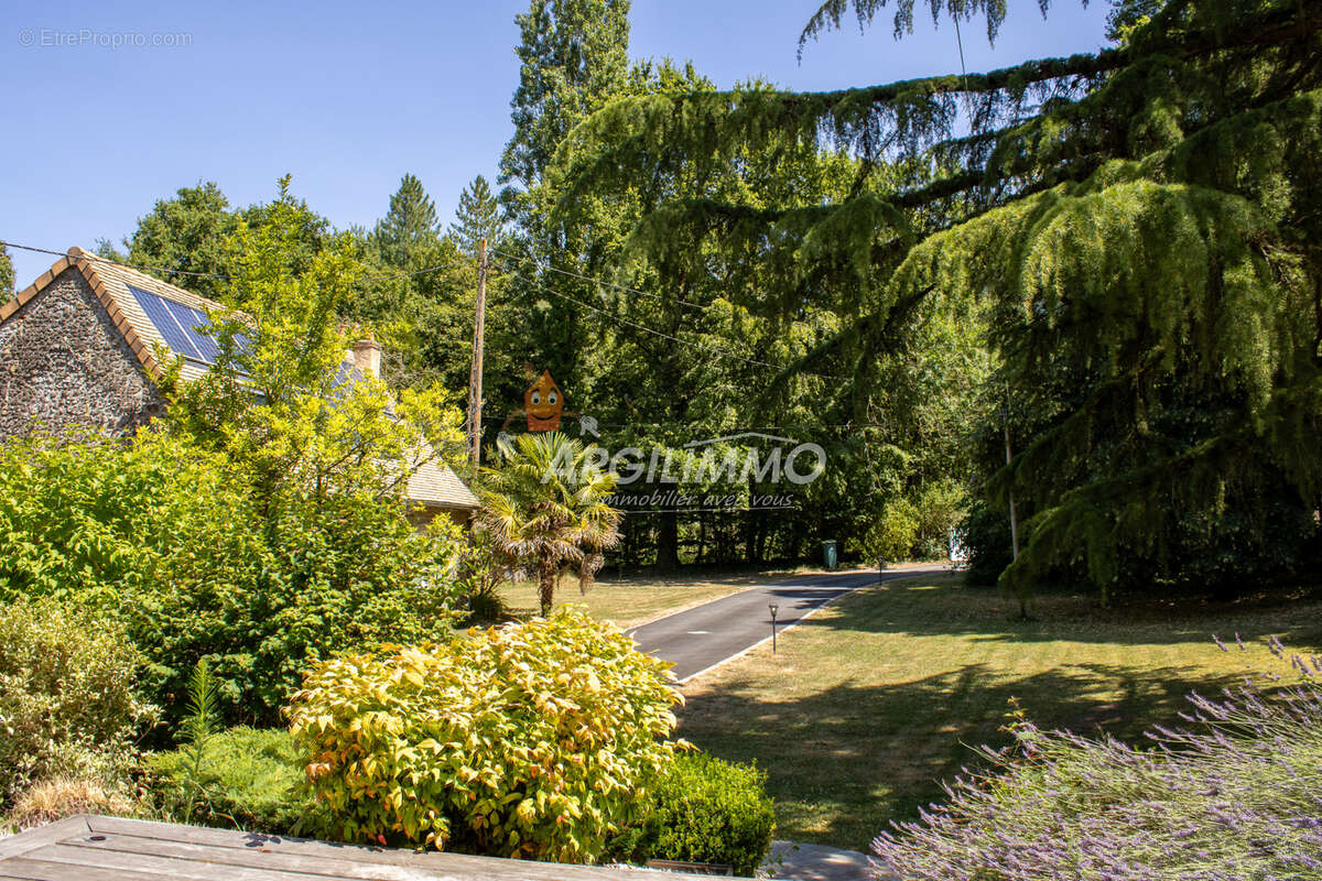 Propriété avec deux habitations et piscine - photo 14