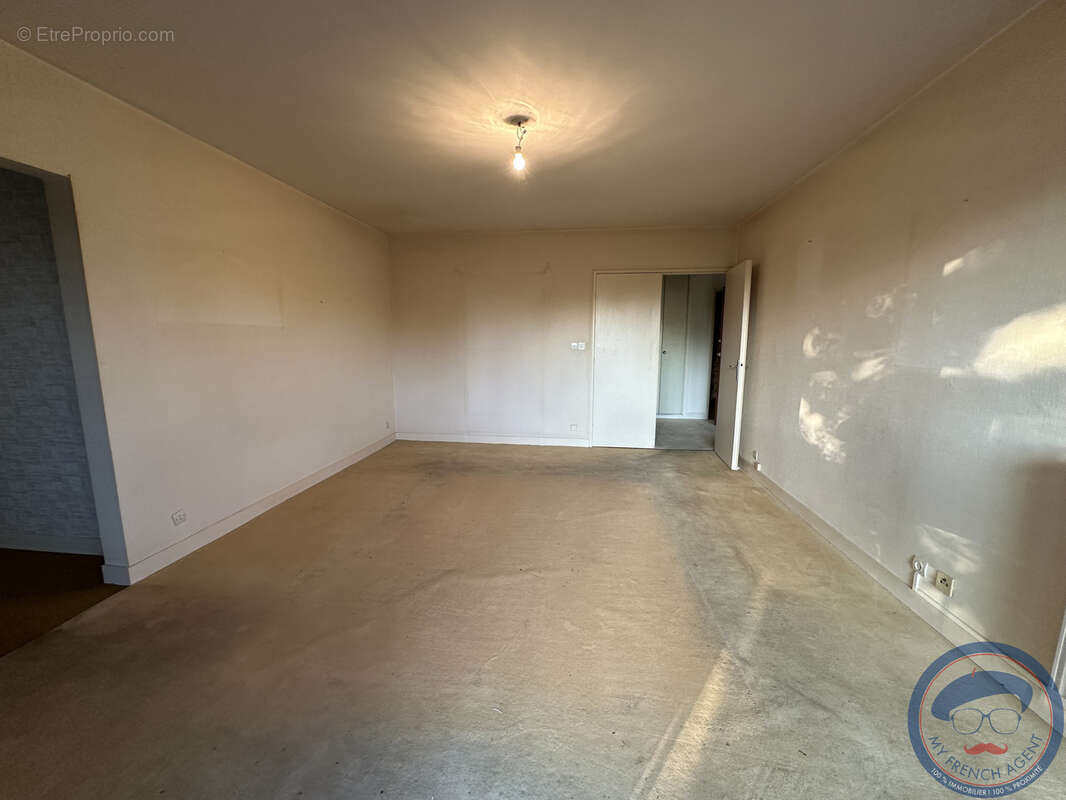 Appartement à SAINT-CYR-SUR-LOIRE