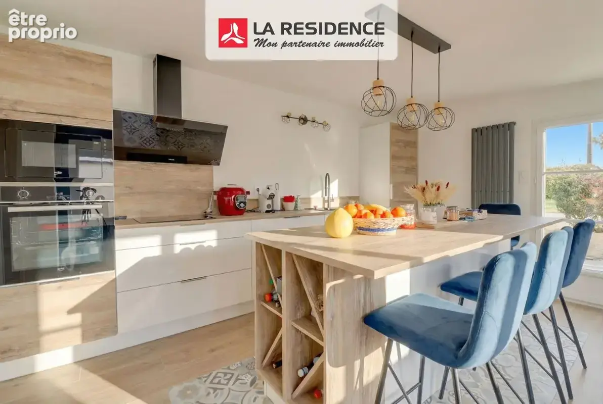 Maison 106 m² à La Chaussee-Saint-Victor  - photo 6