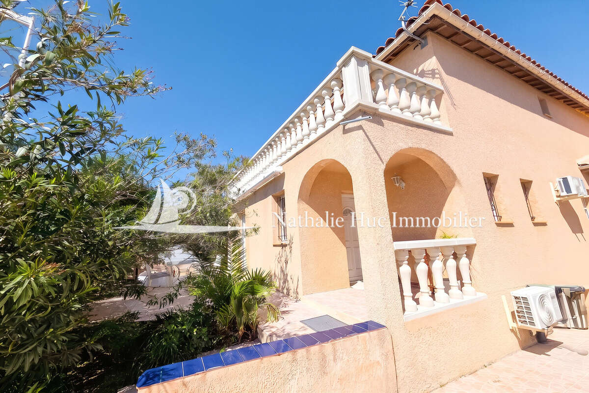 Maison 225 m² à Perpignan  - photo 3