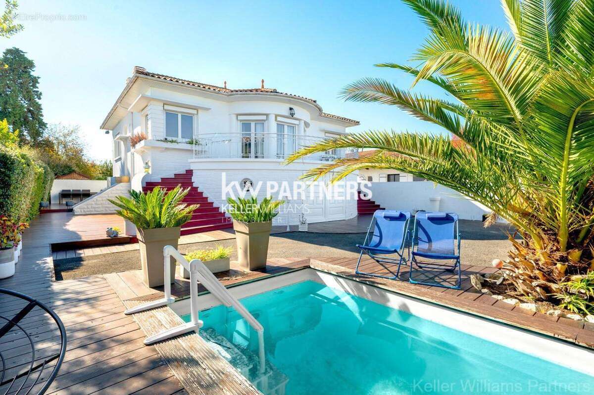 Maison à LE HAILLAN