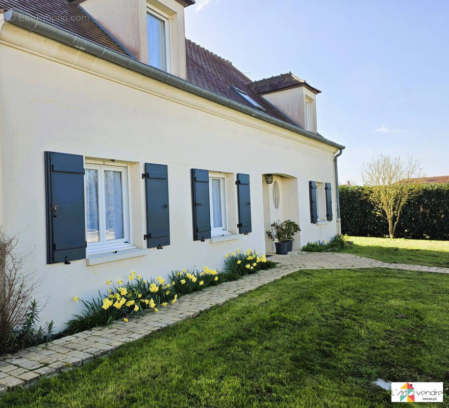 Maison à RESSONS-SUR-MATZ