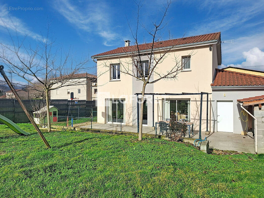 Maison à BELLEVILLE